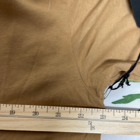 Tan Short Sleeve Tee for Effortless Style - Picture 6 of 7